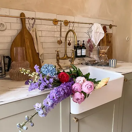 Beautiful 3 In Center Appartamento *